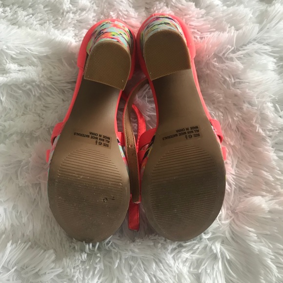 Qupid Melodic Tones Strappy Heel Coral - Picture 4 of 4